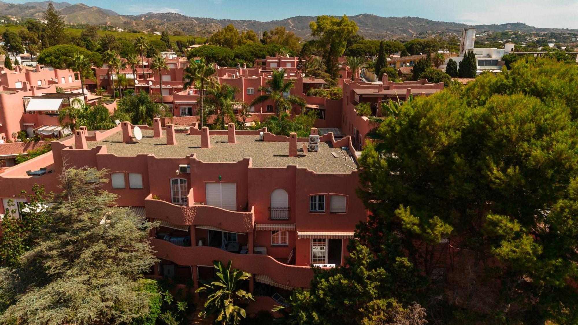 2 Bedroom Front Line Flat In Costabella, Marbella, Apartemen *