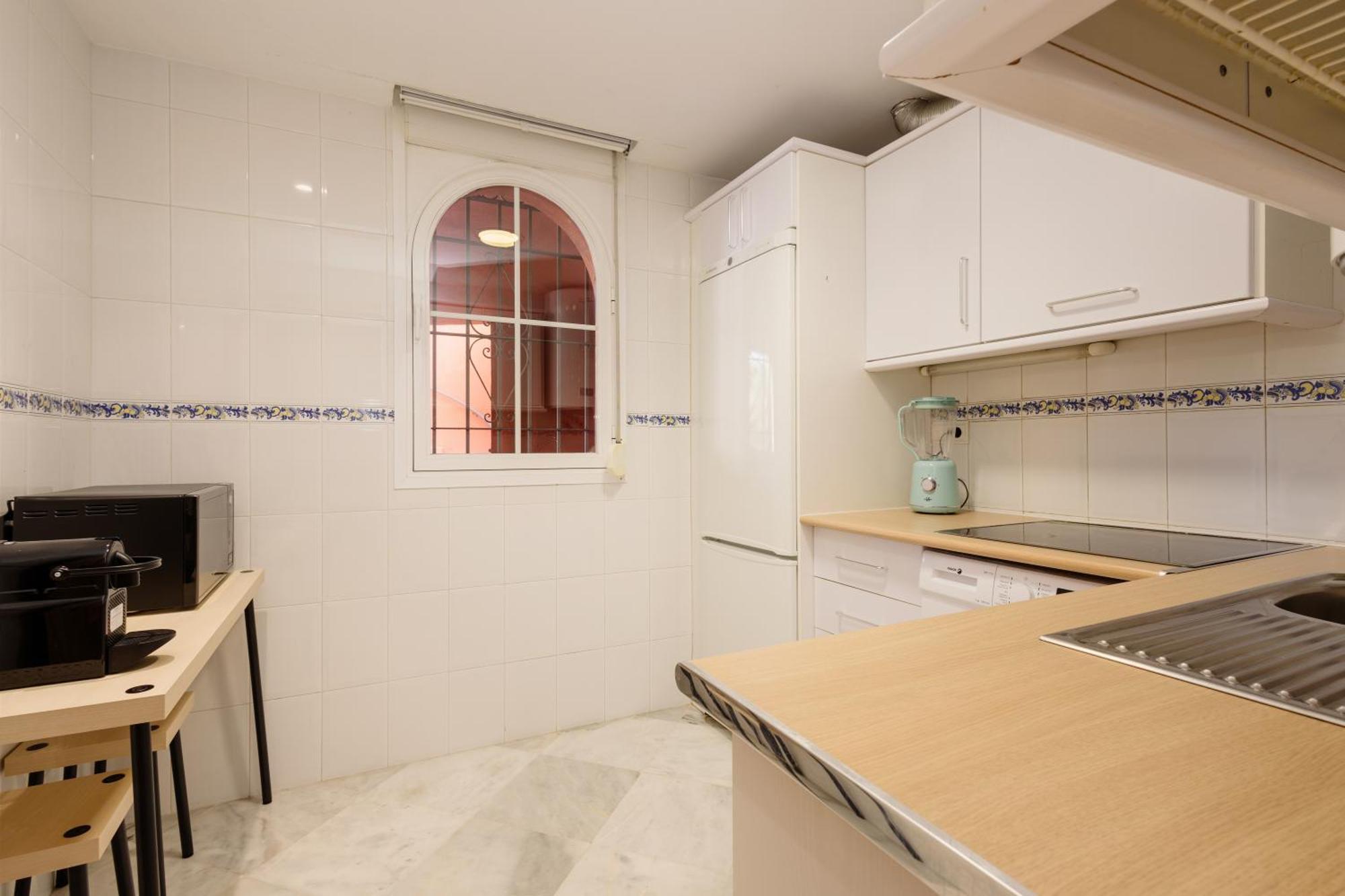 2 Bedroom Front Line Flat In Costabella, Marbella, Apartemen *